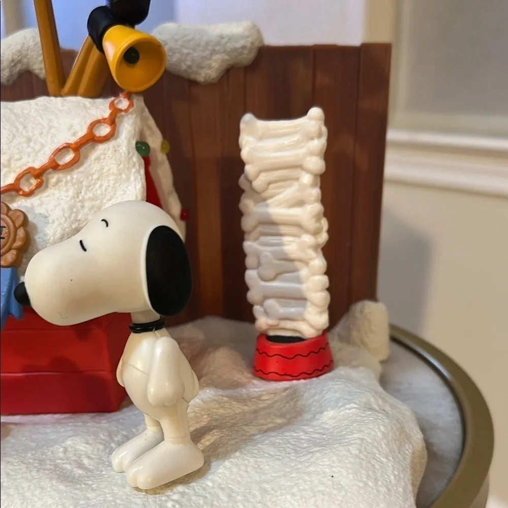 Snoopy and His 1st Prize contest Charlie Brown Christmas
